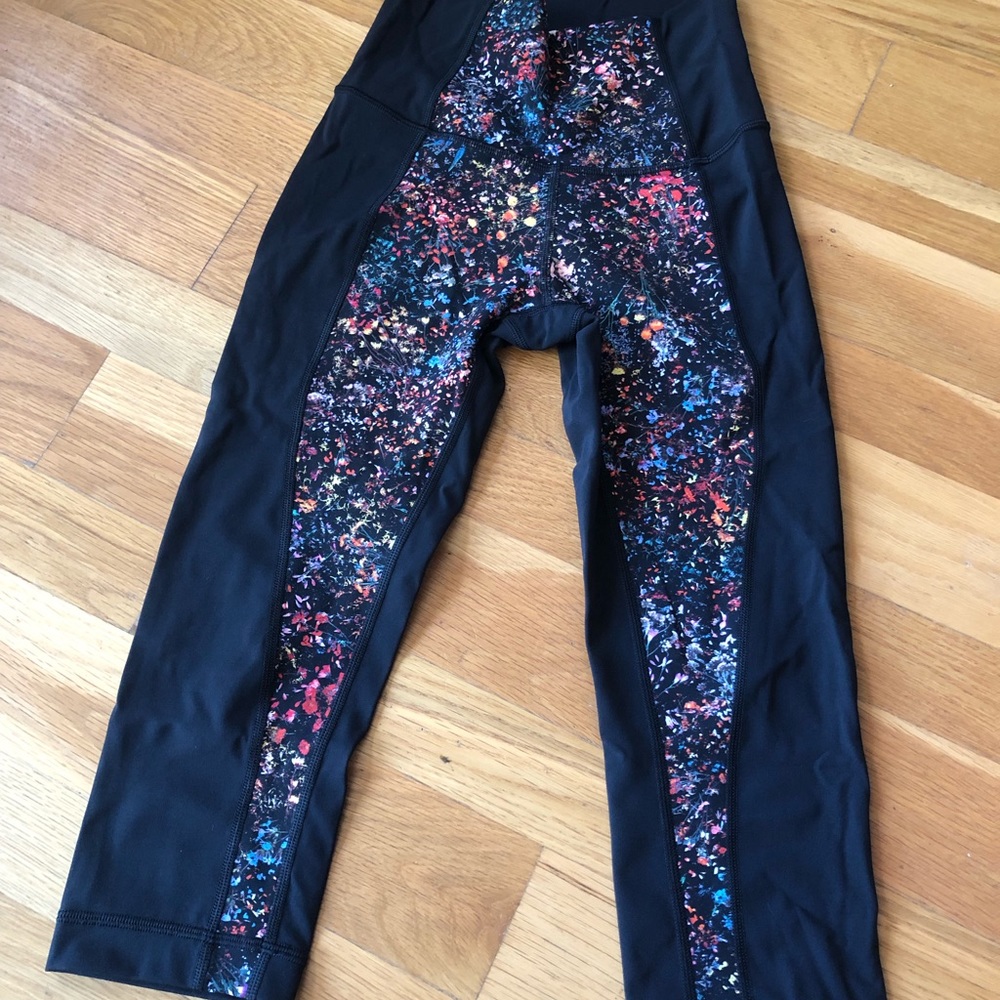 Lululemon cropped floral pants